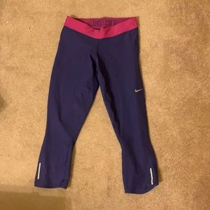 Nike cropped leggings